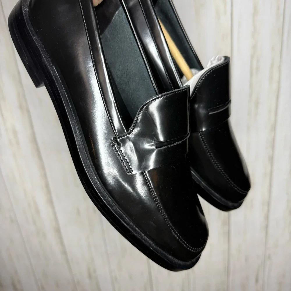 Everlane NWOT Womens 8.5 Classic Black Loafers